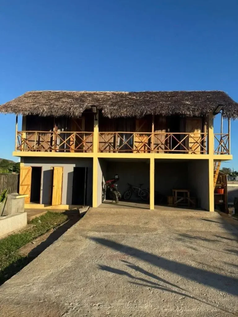 villa-location-nosy-be-facade-exterieure