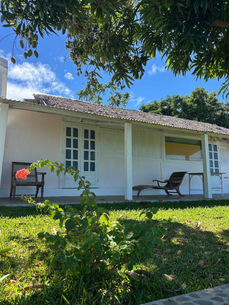 Dépendance et jardin – Villa Soleil